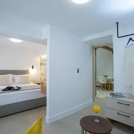 Apartment Angestrale Stone Lefkada City